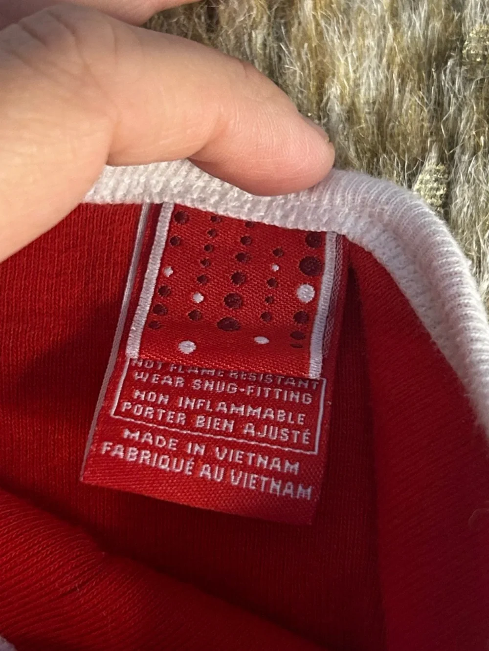 5 for $25🔥Wonderland Red Santa Pajama Set‎ 4T